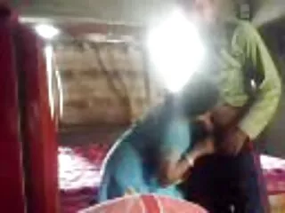 Procace e sexy ragazza girato su nascosto macchina fotografica e scopa video anali gratuiti con un ragazzo