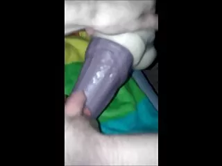 Domani il pornoanale sesso con una bionda ha fatto svuotare un ragazzo le uova del seme.