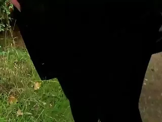 I giovani amano il sesso video hard anale anale, questa volta si sono chiusi in bagno e hanno iniziato prima con un pompino, poi sono andati alla cosa principale. La ragazza allargò le gambe e il ragazzo entrò.
