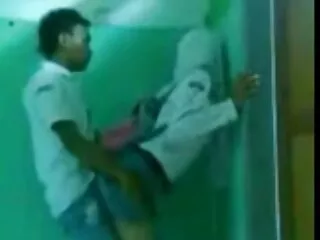 Totalmente controllato mamma succhia film porno sesso anale e scopa
